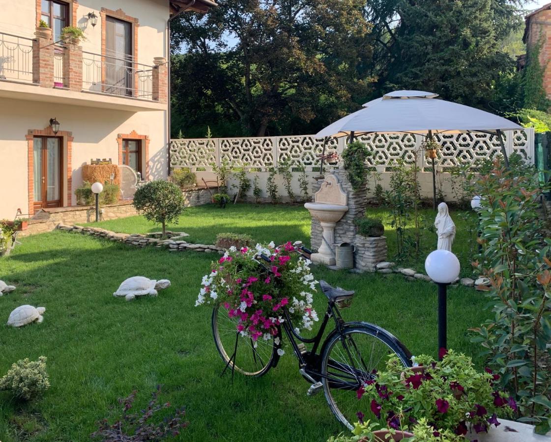 Ca Reginella B&B Diano dʼAlba Exterior foto
